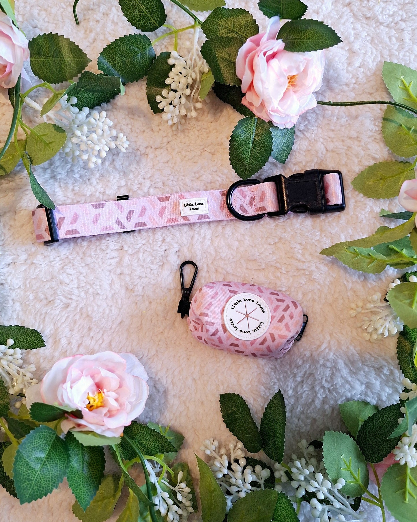 Poop bag holder- Pawfect Pink